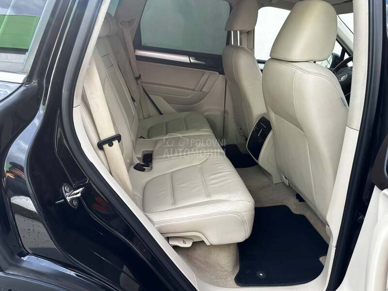 Volkswagen Touareg 3.0 TDI BLUEMOTION