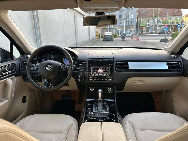 Volkswagen Touareg 3.0 TDI BLUEMOTION
