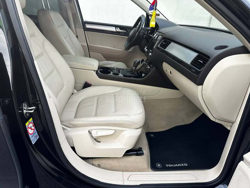 Volkswagen Touareg 3.0 TDI BLUEMOTION