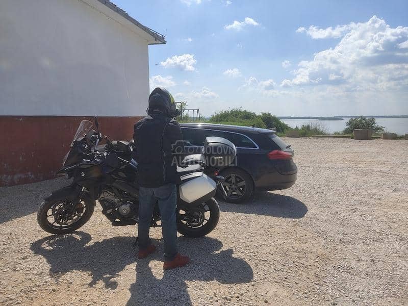 Suzuki V-Strom 650