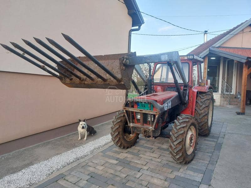 Same Minitauro 60 sa kašikom