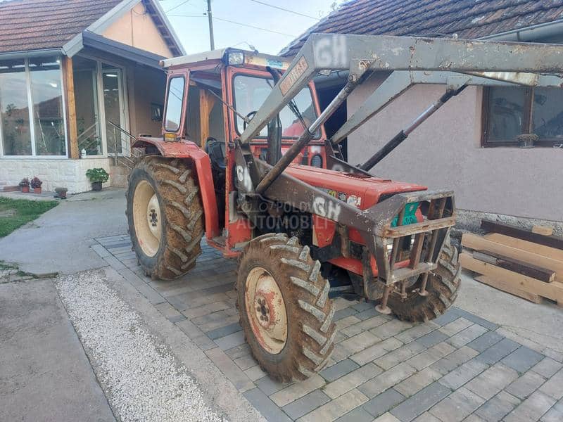 Same Minitauro 60 sa kašikom