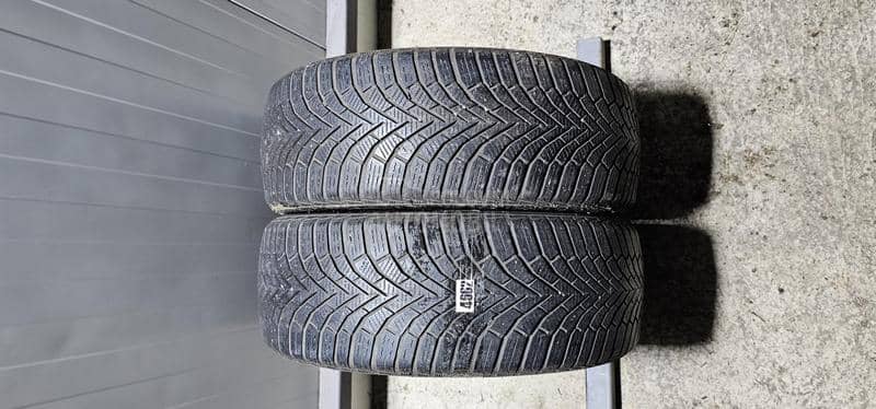 Sailun 205/55 R16 Zimska