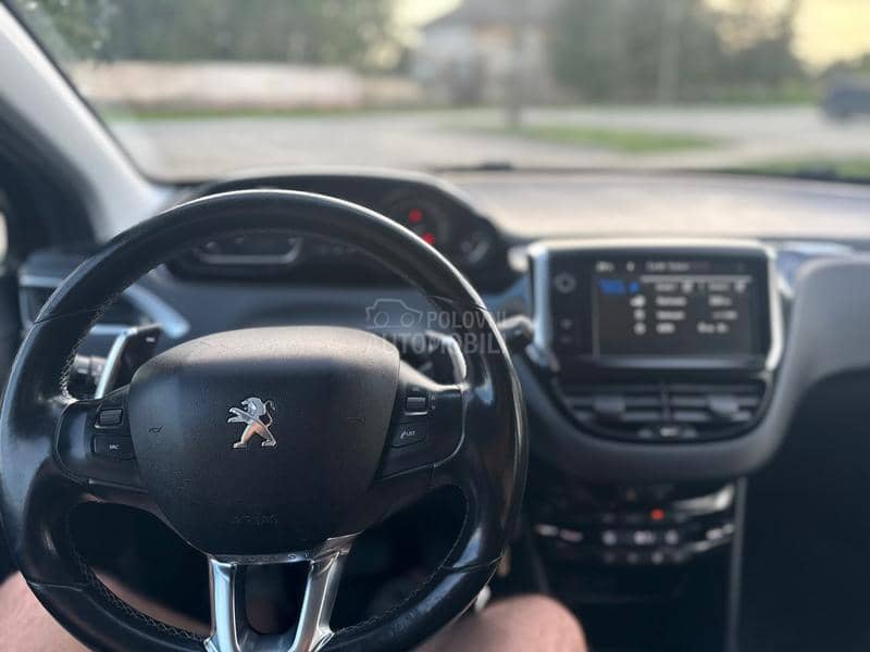 Peugeot 2008 1.6 HDI