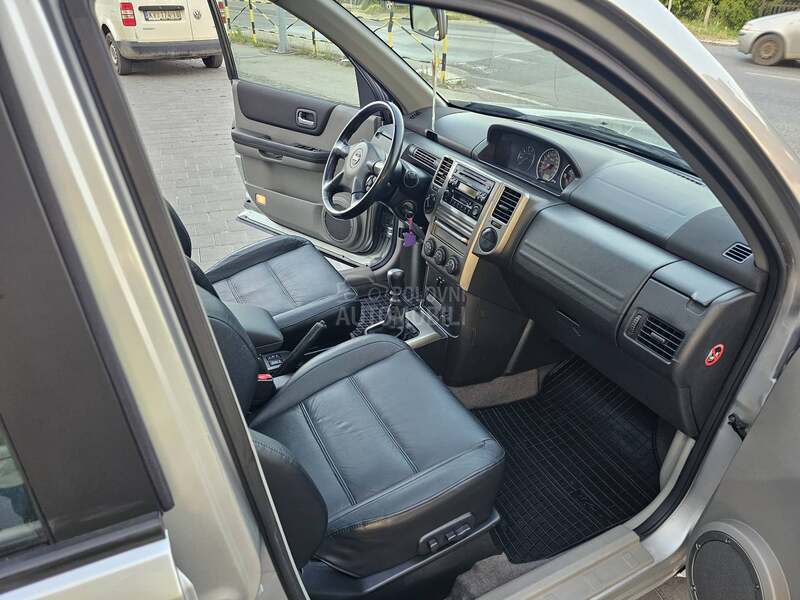 Nissan X-Trail 2.2 D 4x4
