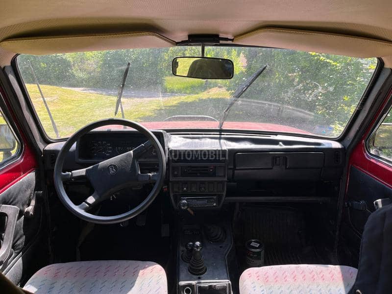 Lada Niva 1.7