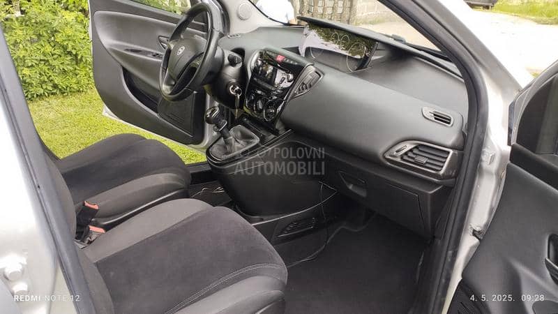 Lancia Ypsilon 0.9 Twinair