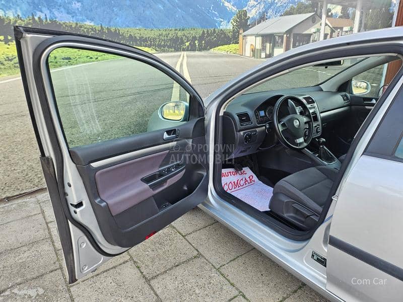 Volkswagen Golf 5 1.6 8V   75 K W