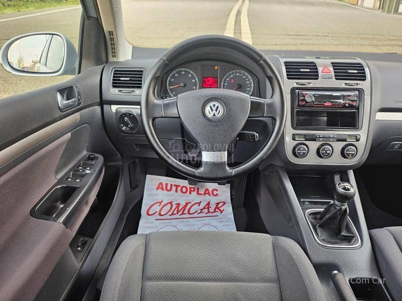 Volkswagen Golf 5 1.6 8V   75 K W