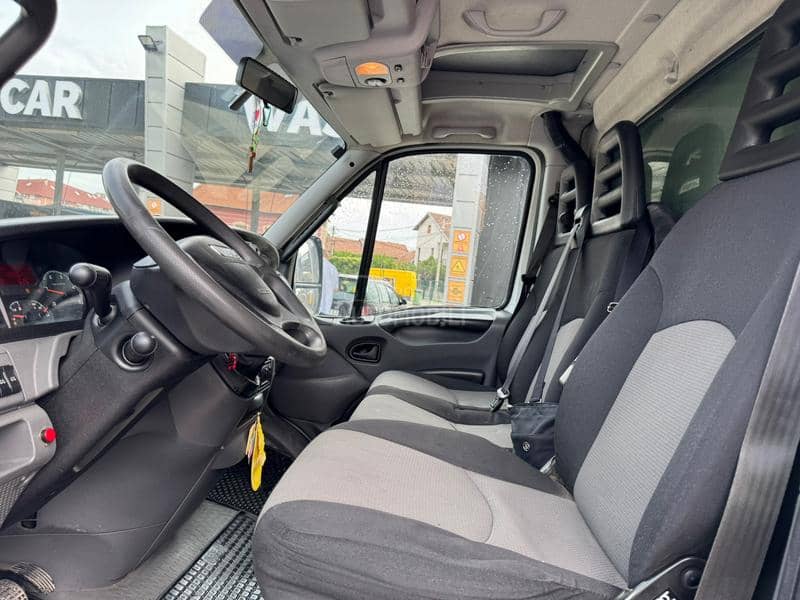 Iveco DAILY 70C21