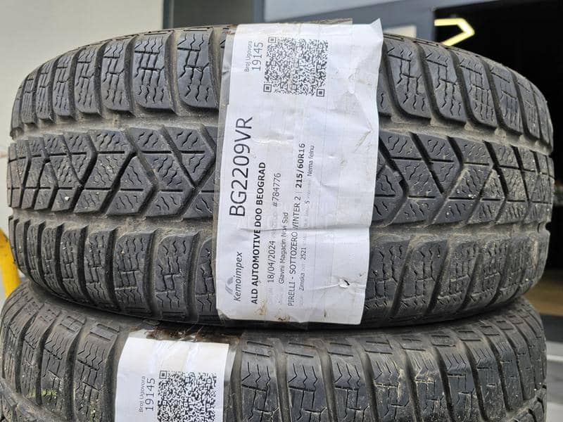 Pirelli 215/60 R16 Zimska