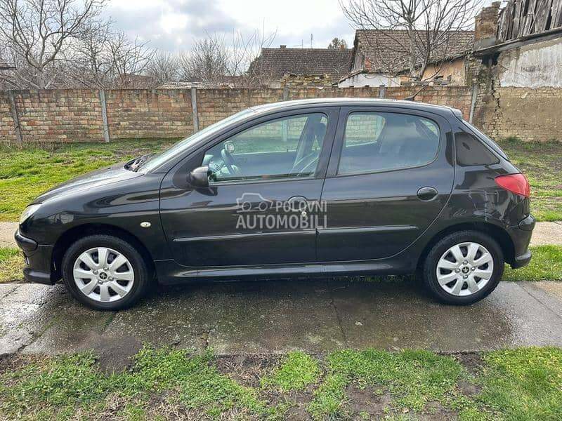 Peugeot 206 2000 - 2013. god. -  kompletan auto u delovima