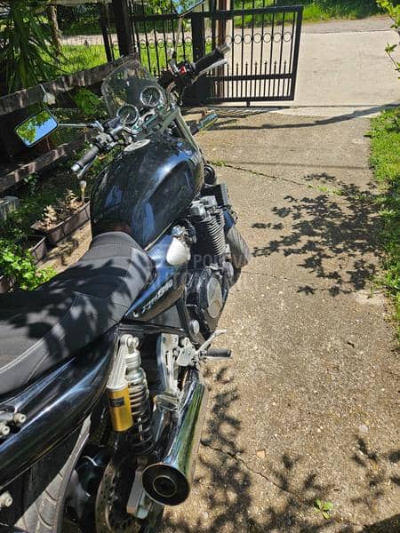 Yamaha XJR 1300