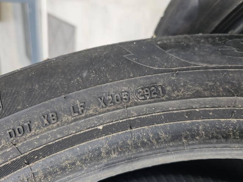 Pirelli 235/50 R19 Zimska