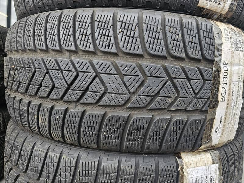 Pirelli 235/50 R19 Zimska