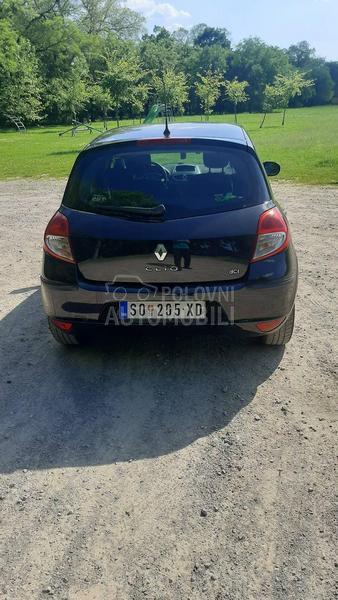 Renault Clio YAHOO