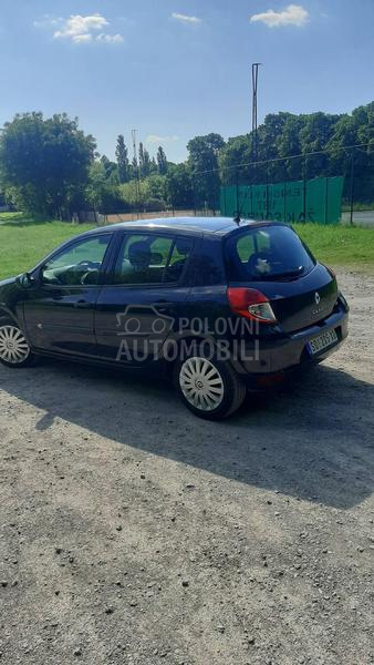 Renault Clio YAHOO