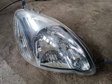 Far za Toyota Yaris od 2003. do 2005. god.