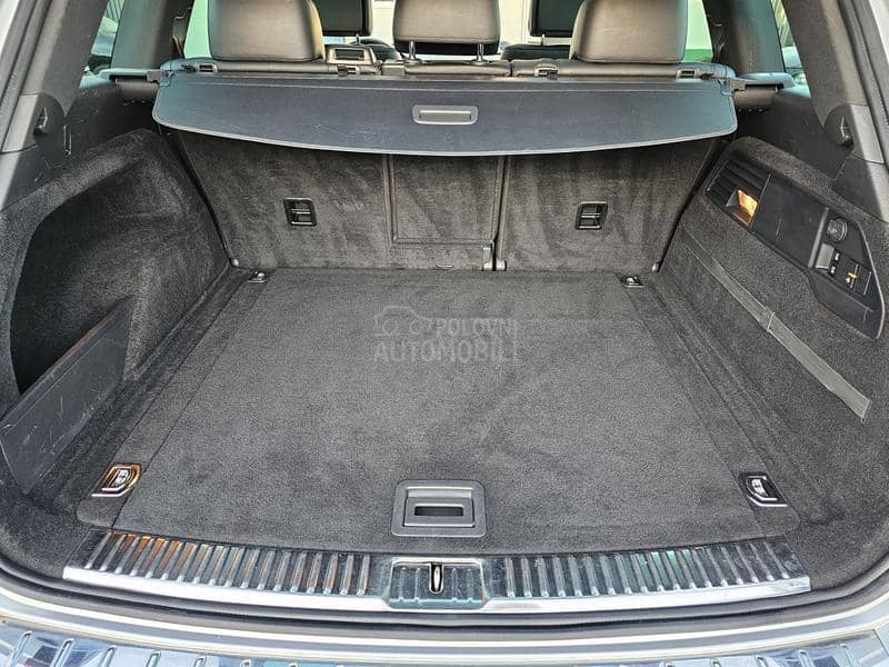 Volkswagen Touareg 3.0 R-LINE