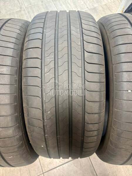Goodyear 255/45 R19 Letnja