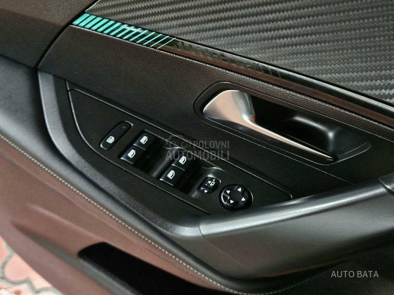 Peugeot 2008 ALLURE/LED/KAMERA
