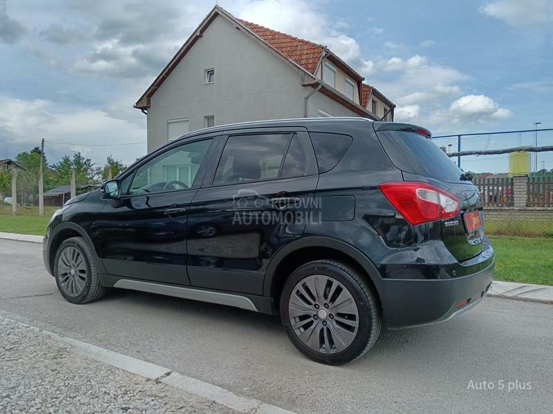 Suzuki SX4 S-Cross 1.6 Sergio Cellano