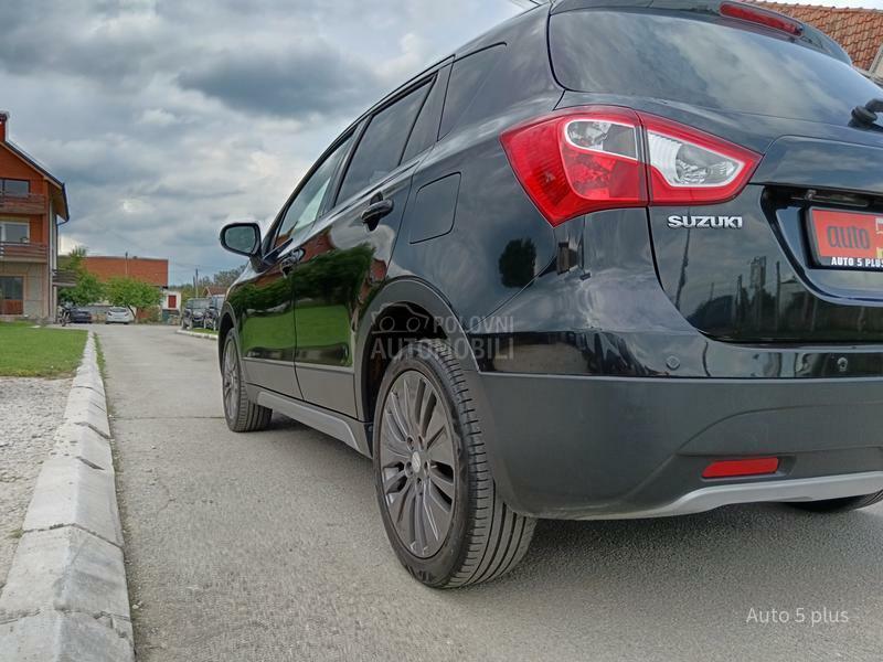 Suzuki SX4 S-Cross 1.6 Sergio Cellano