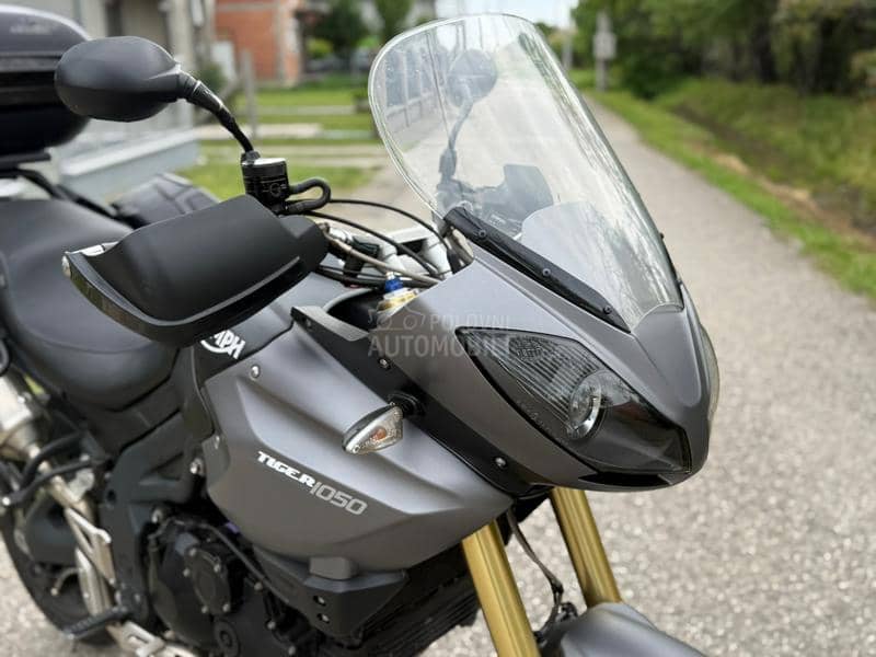 Triumph TIGER 1050