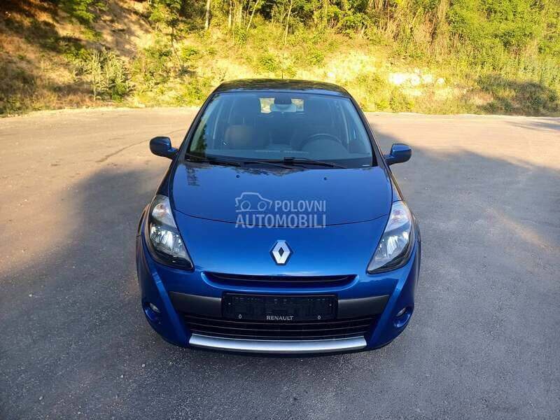 Renault Clio 2000 - 2016. god. -  kompletan auto u delovima