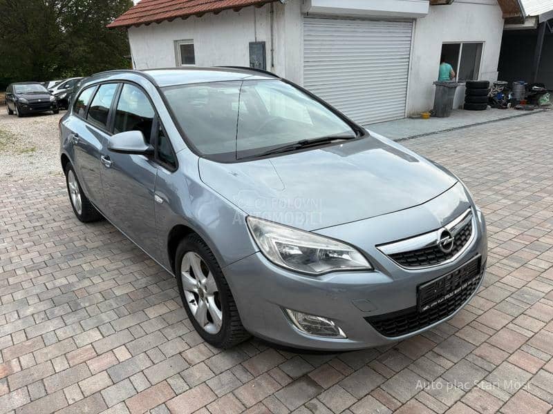 Opel Astra J 1,7 CDTI