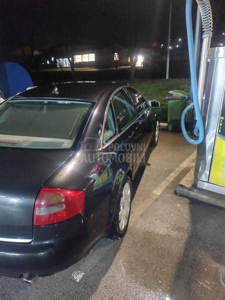 Audi A6 2.4 QUATTRO