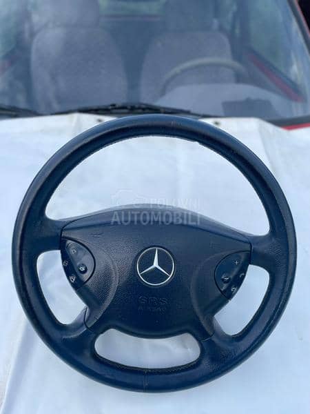 VOLAN PLAVI SA AIRBAGOM W211
