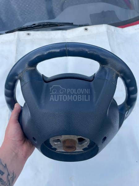 VOLAN PLAVI SA AIRBAGOM W211