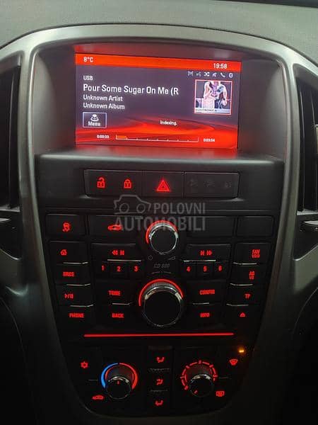 Opel Astra J 