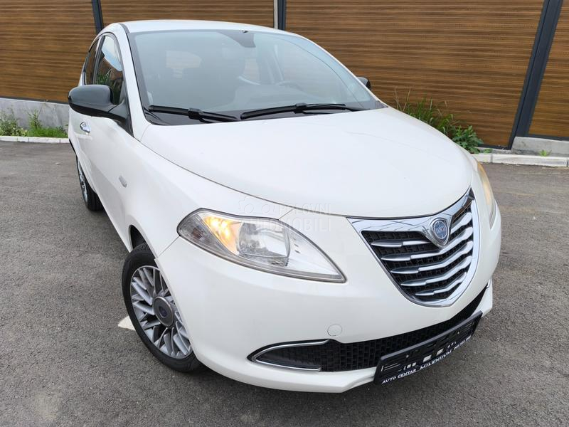 Lancia Ypsilon 1.2 B / TNG