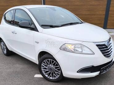 Lancia Ypsilon 1.2 B / TNG