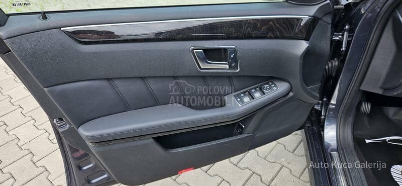 Mercedes Benz E 220 E 220  avantgarde