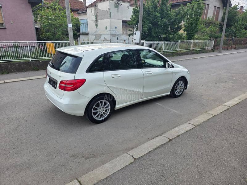 Mercedes Benz B 180 CDI