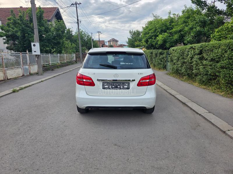 Mercedes Benz B 180 CDI
