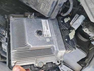 kompjuter 1.2turbo za Peugeot 208 od 2015. do 2020. god.