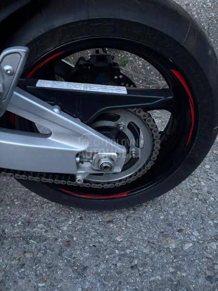 Suzuki GSR