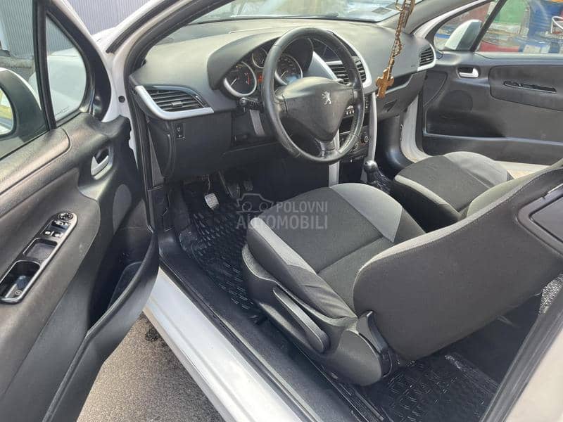 Peugeot 207 14 Ehdi