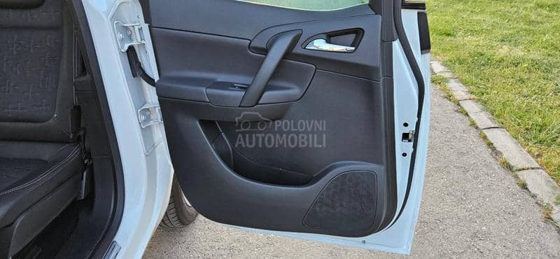 Opel Meriva 1.4 COSMO CH