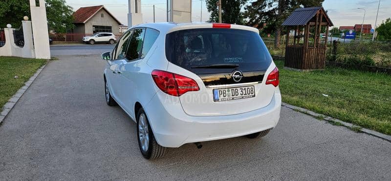 Opel Meriva 1.4 COSMO CH