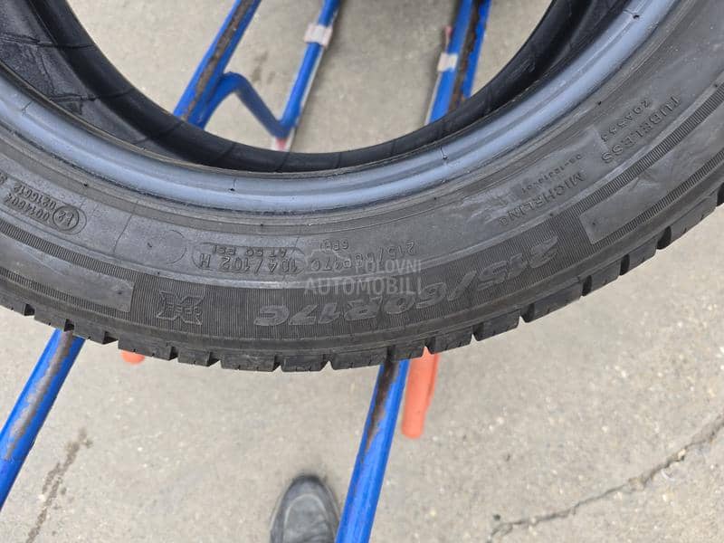 Michelin 215/60 R17 Letnja