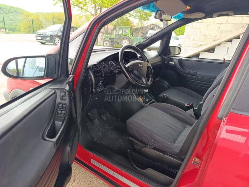Opel Zafira 1.8 16 v
