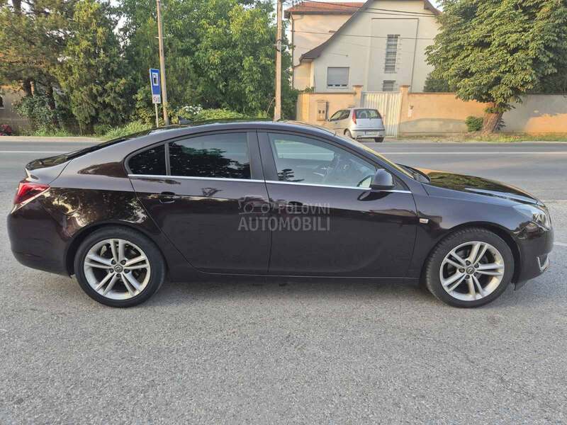 Opel Insignia 