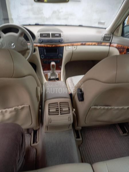 Mercedes Benz E 220 elegance