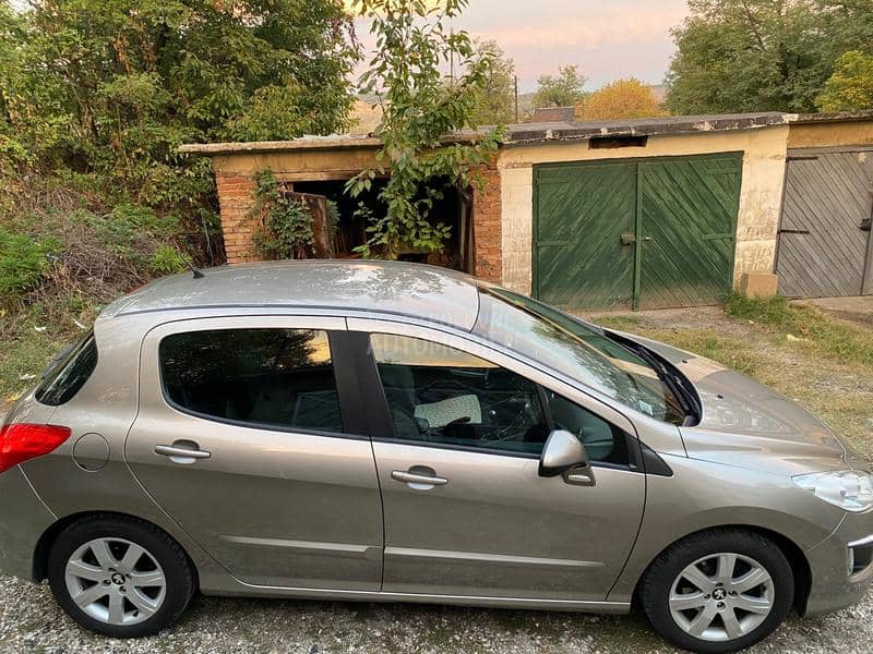 Peugeot 308 1.6