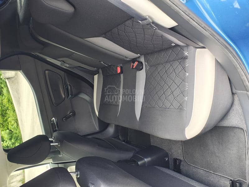 Nissan Micra KM P R A V I